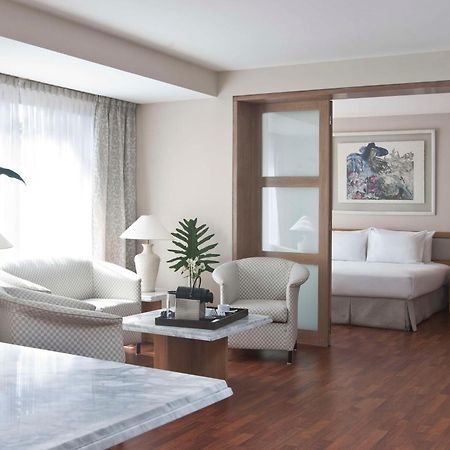 Nh Cordoba Urbano Hotel Bagian luar foto