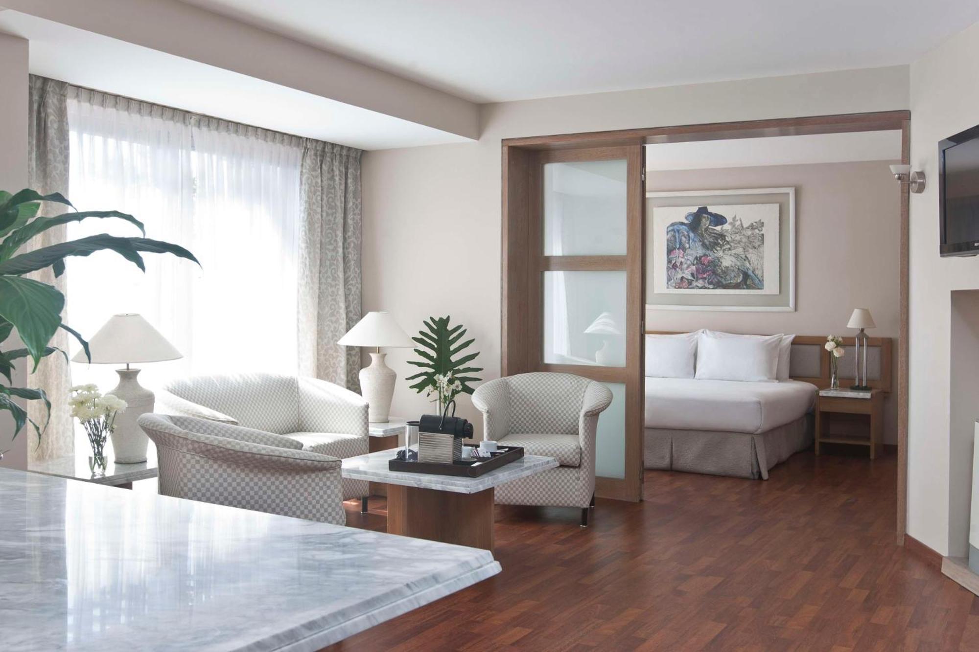 Nh Cordoba Urbano Hotel Bagian luar foto